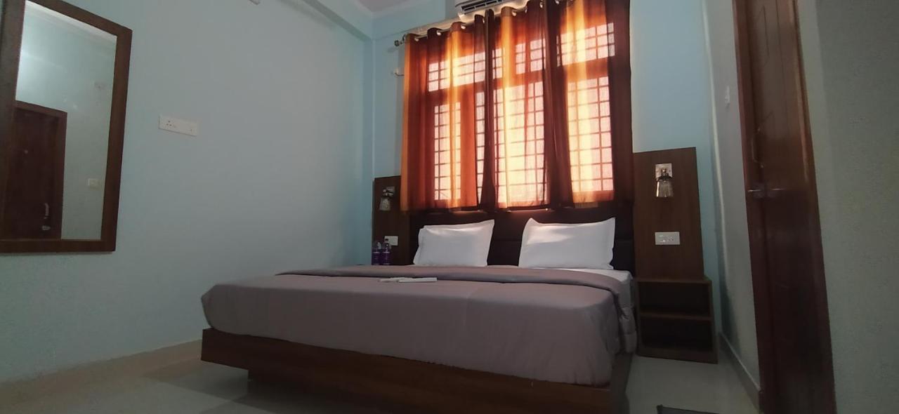 Hotel Comfort Inn Homestay Dehradun Zewnętrze zdjęcie