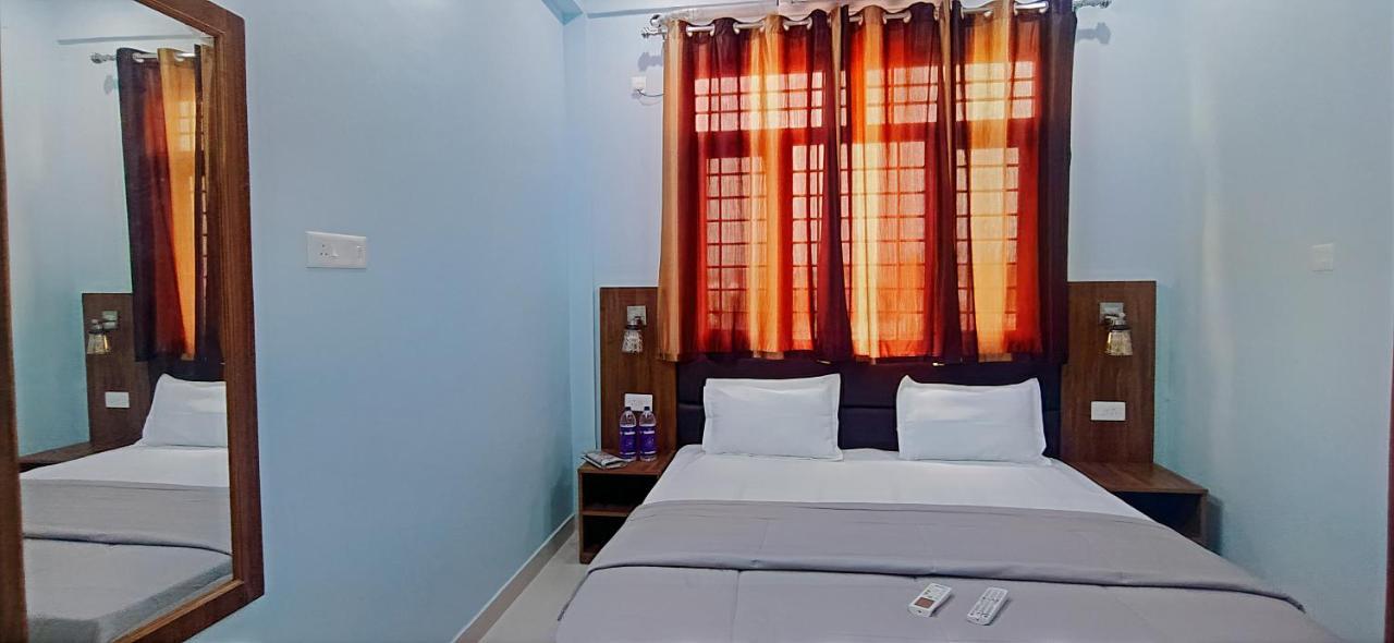 Hotel Comfort Inn Homestay Dehradun Zewnętrze zdjęcie