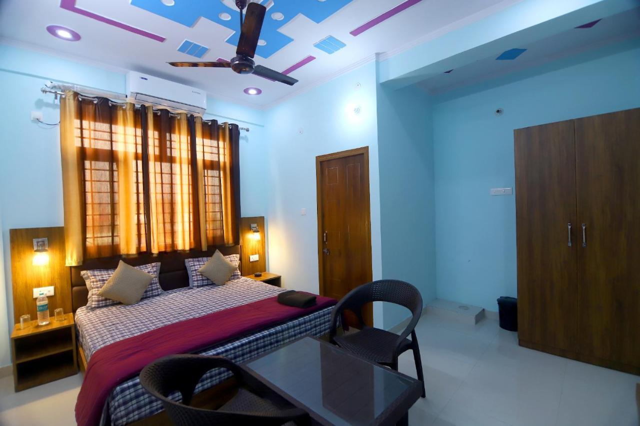 Hotel Comfort Inn Homestay Dehradun Zewnętrze zdjęcie