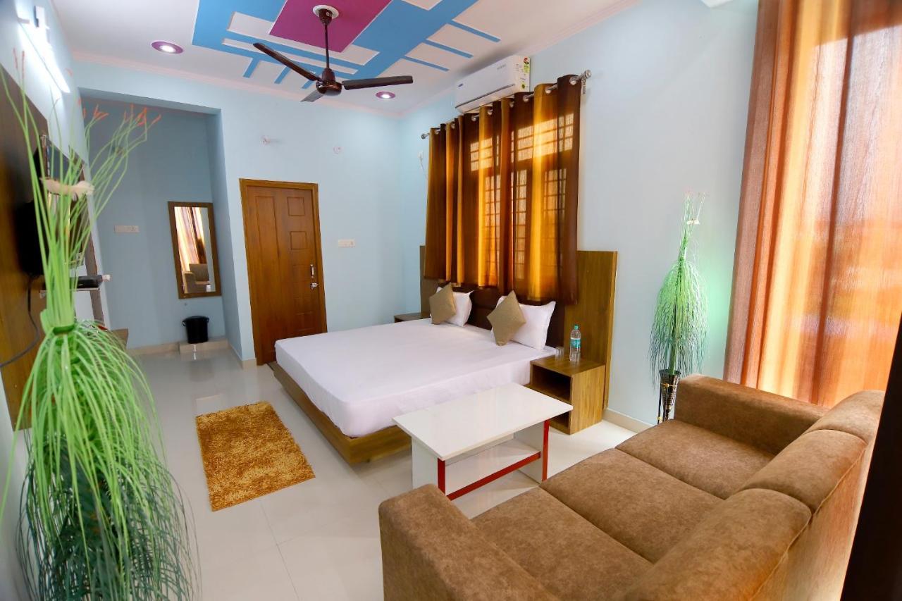 Hotel Comfort Inn Homestay Dehradun Zewnętrze zdjęcie