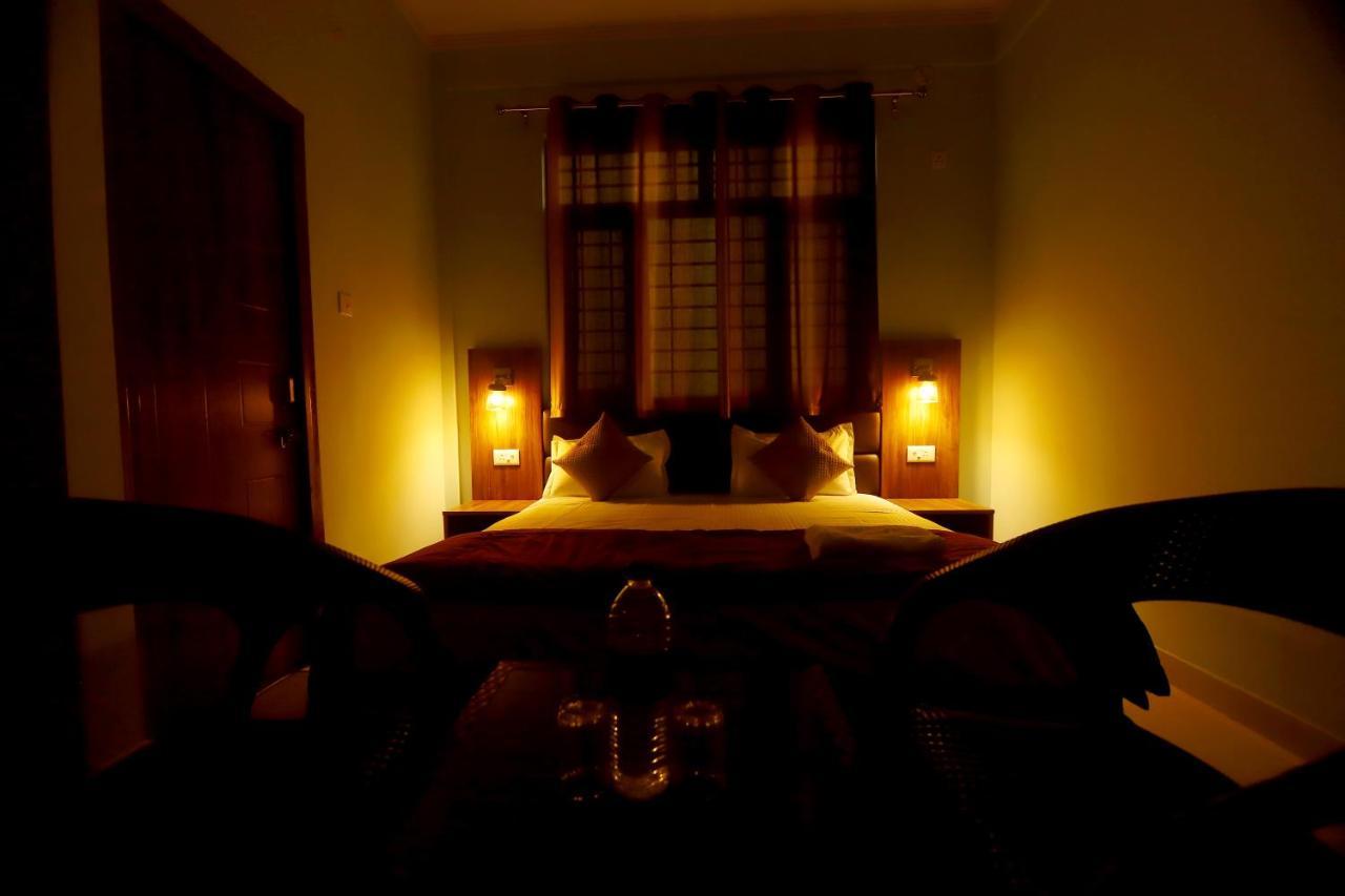 Hotel Comfort Inn Homestay Dehradun Zewnętrze zdjęcie
