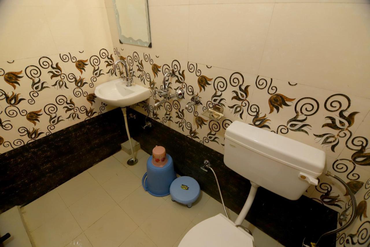 Hotel Comfort Inn Homestay Dehradun Zewnętrze zdjęcie