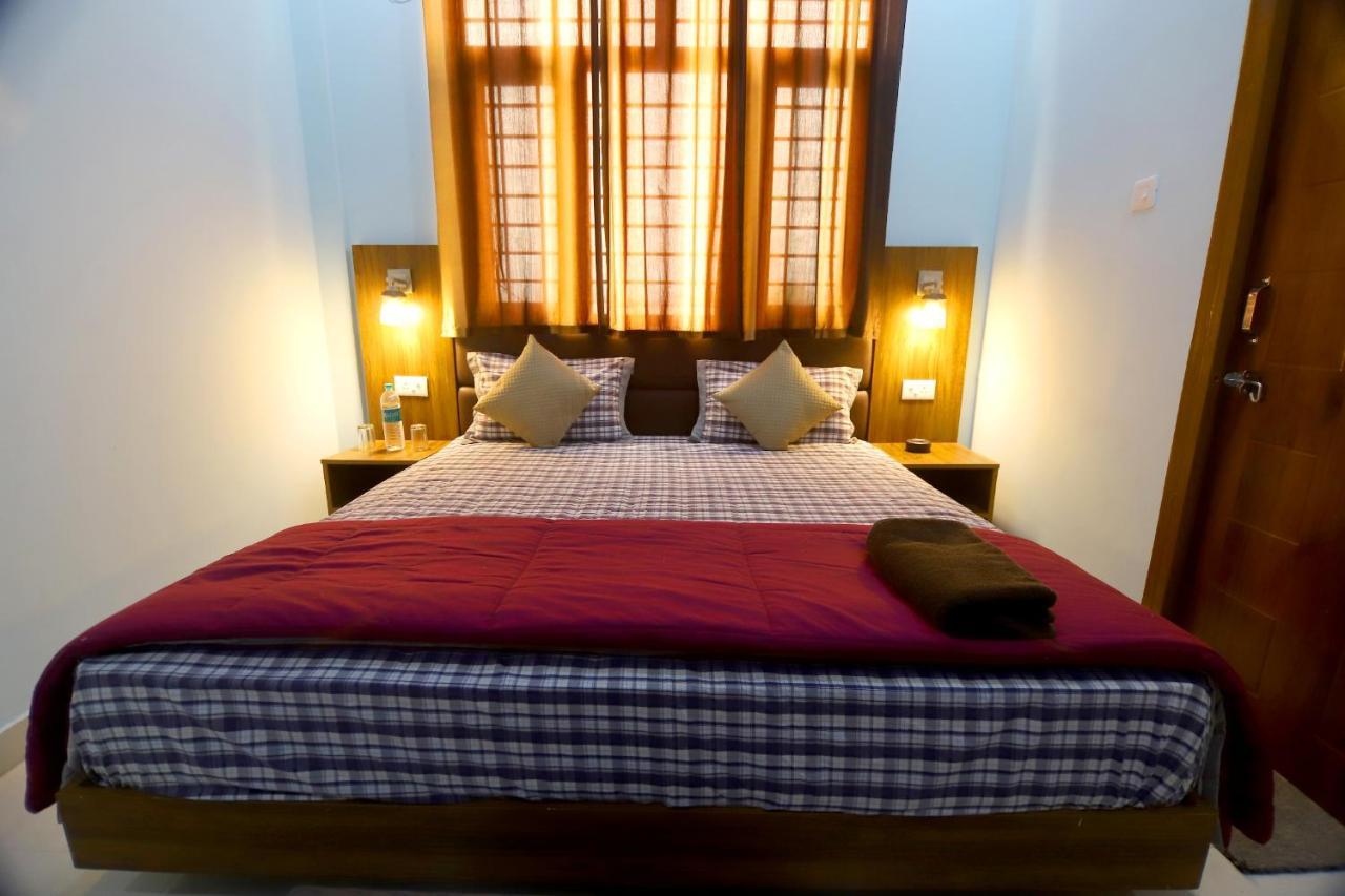 Hotel Comfort Inn Homestay Dehradun Zewnętrze zdjęcie