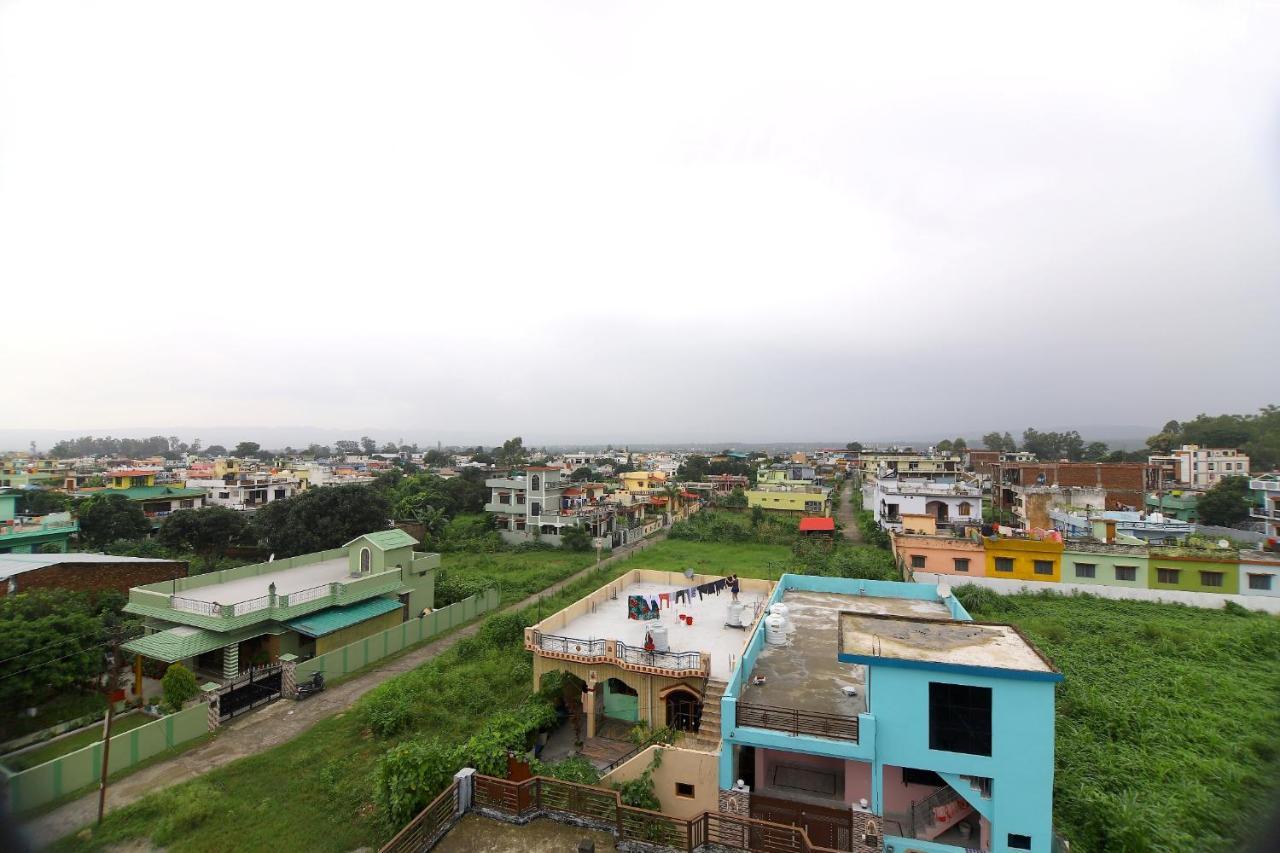Hotel Comfort Inn Homestay Dehradun Zewnętrze zdjęcie