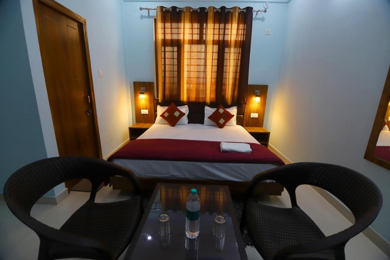 Hotel Comfort Inn Homestay Dehradun Zewnętrze zdjęcie