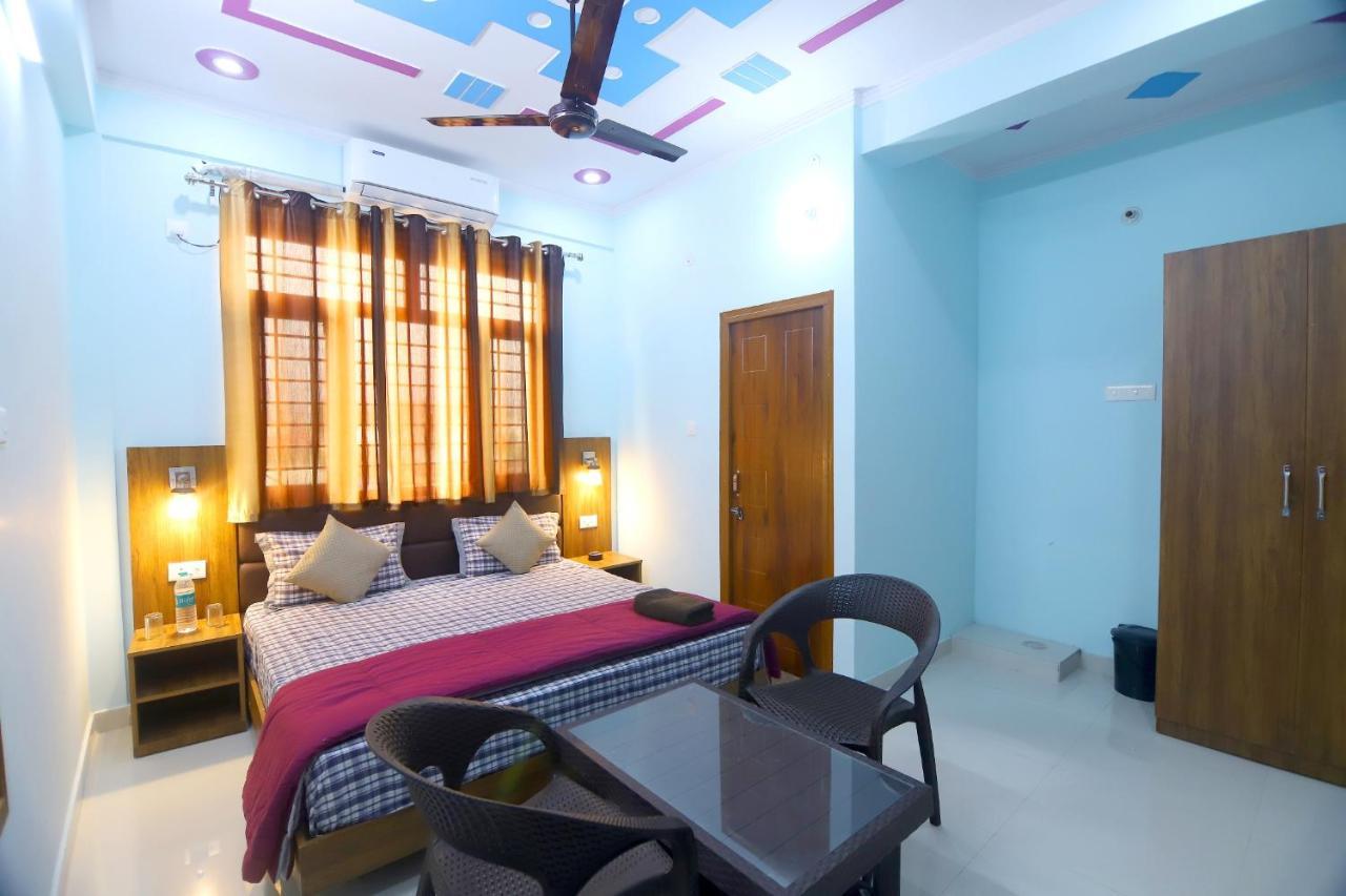 Hotel Comfort Inn Homestay Dehradun Zewnętrze zdjęcie