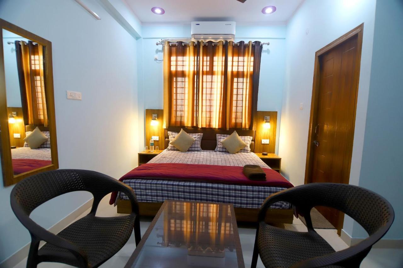 Hotel Comfort Inn Homestay Dehradun Zewnętrze zdjęcie